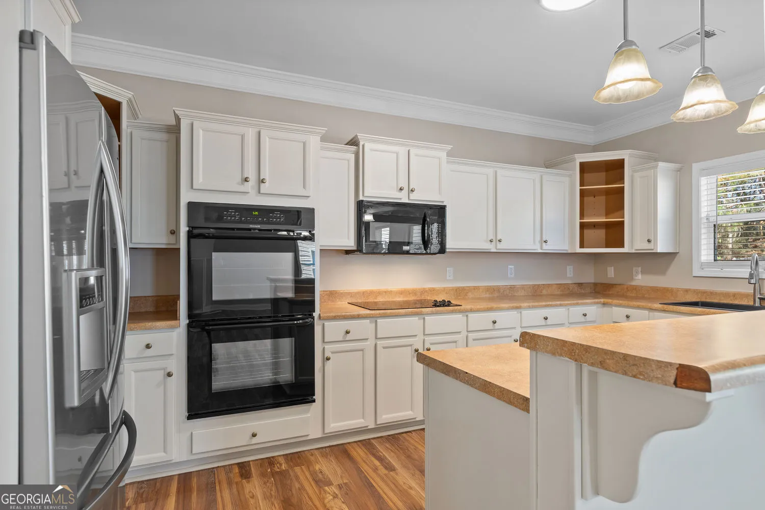 375 Parkmont Way — photo 4 of 33