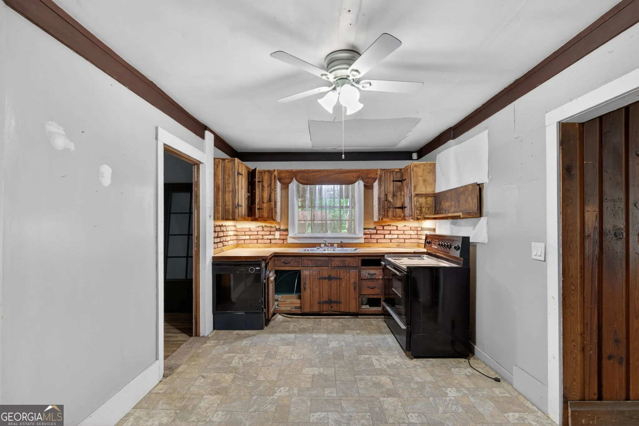 1921 Mack Rd — photo 17 of 18