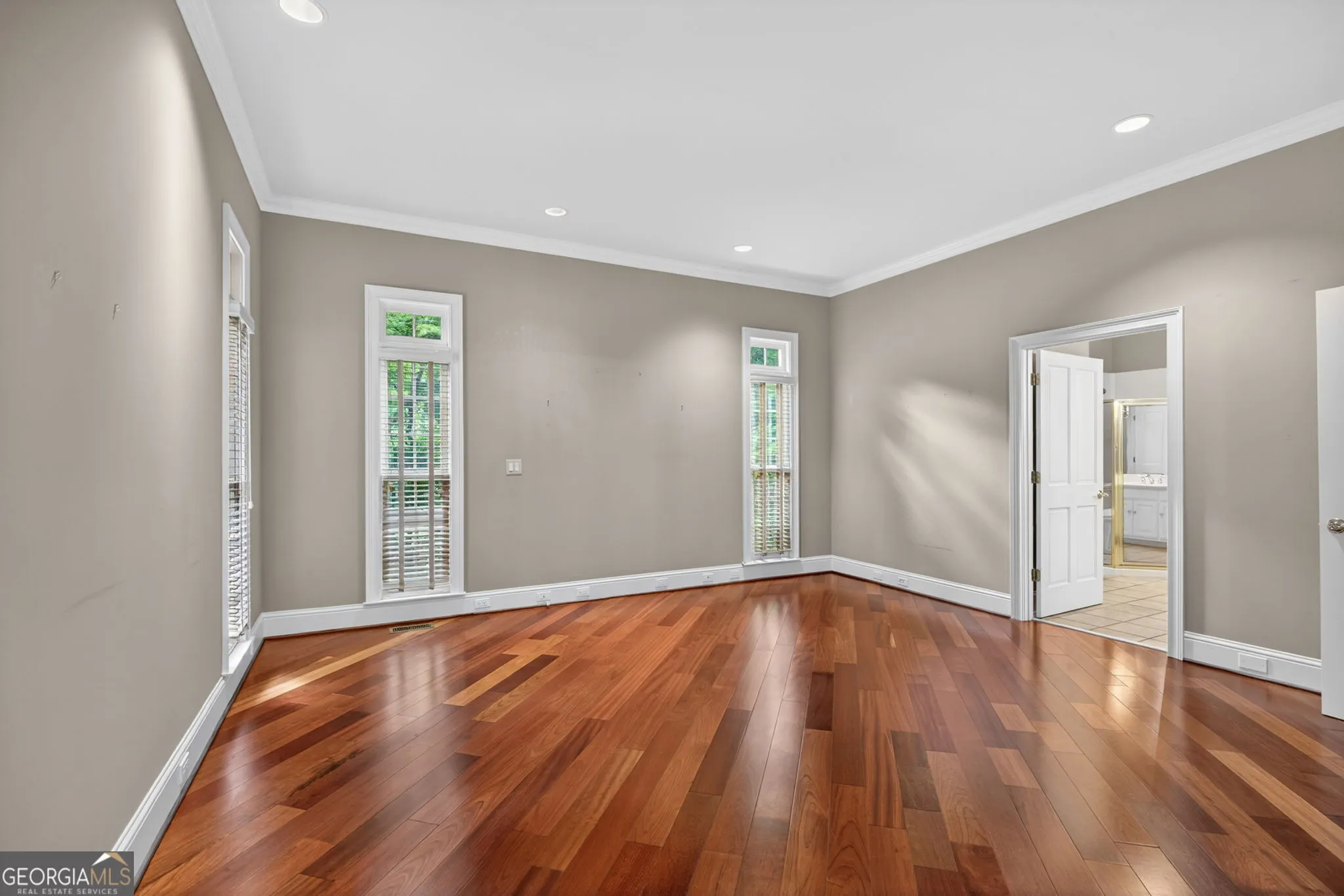 110 Greystone Dr — photo 18 of 40