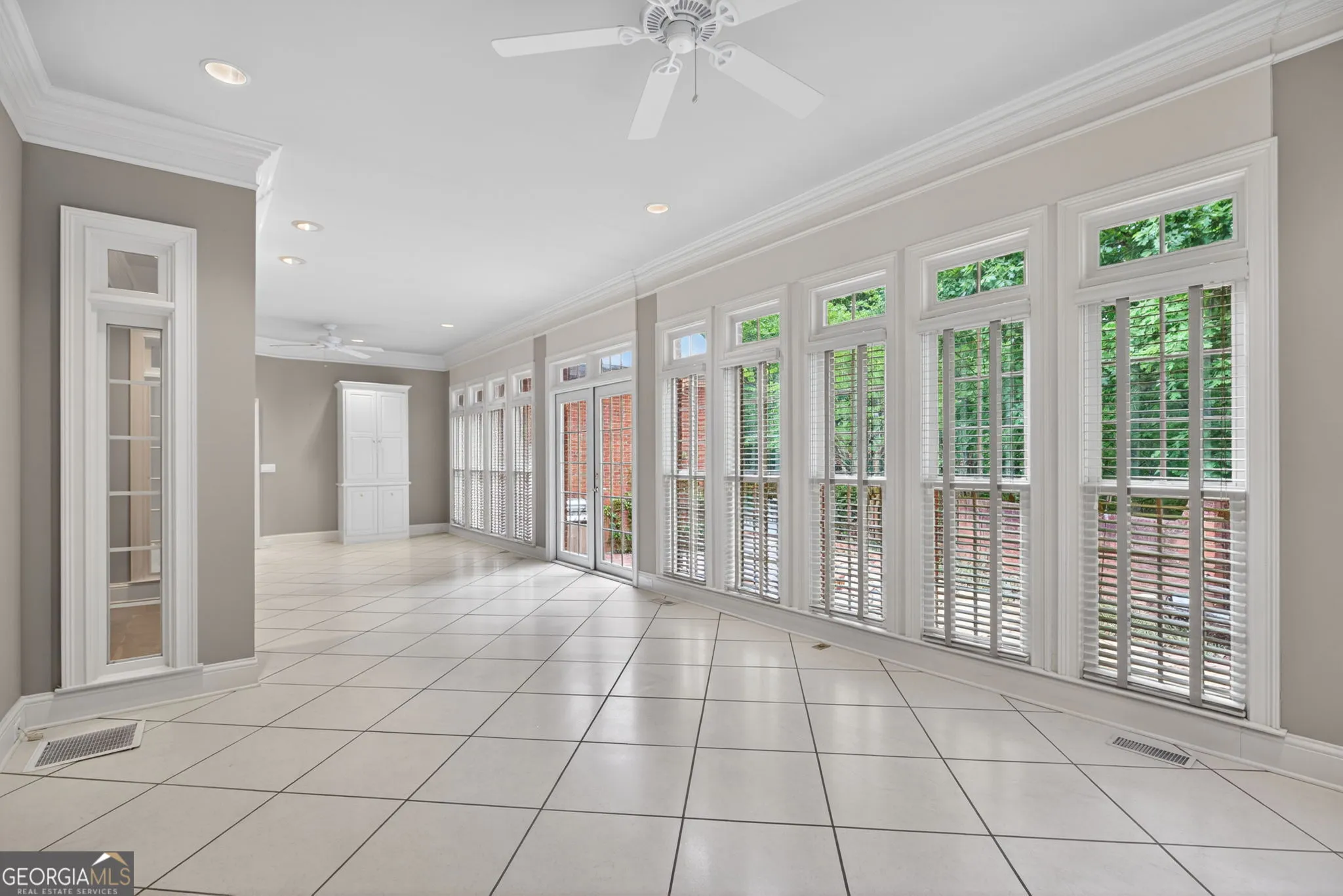 110 Greystone Dr — photo 12 of 40