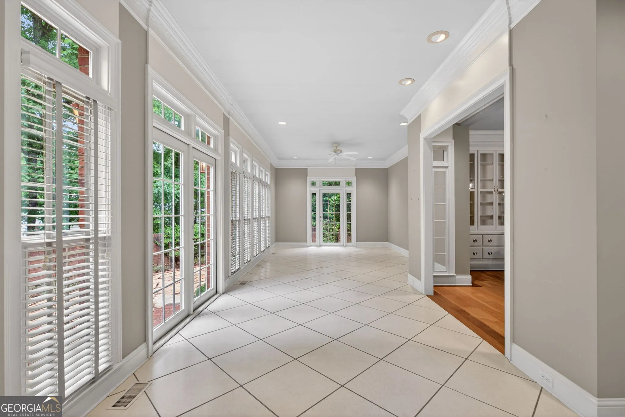 110 Greystone Dr — photo 11 of 40