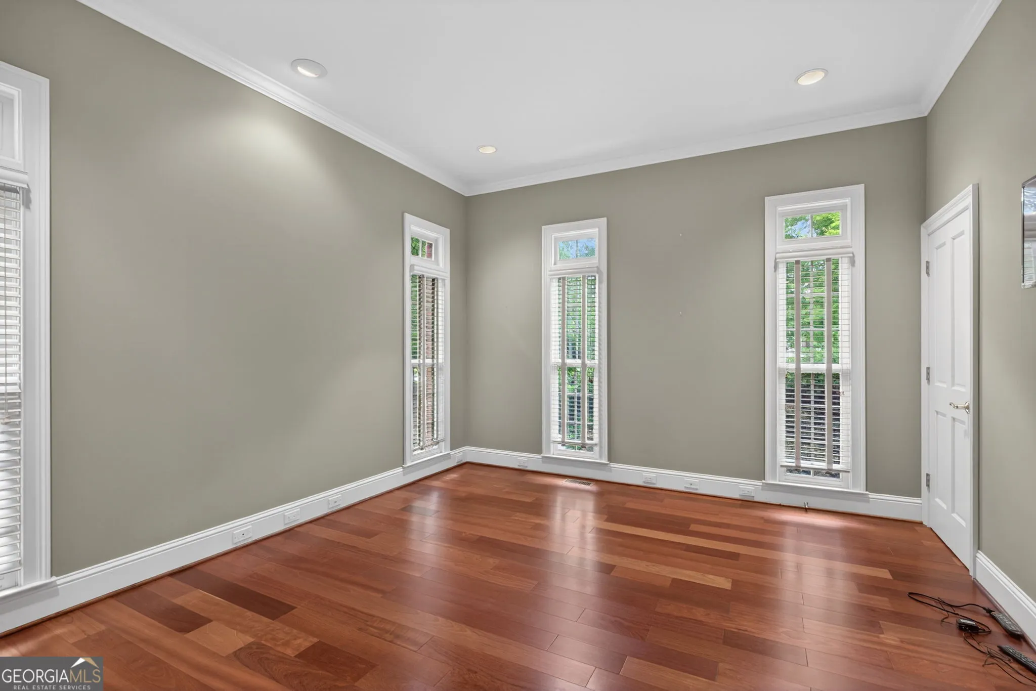 110 Greystone Dr — photo 22 of 40