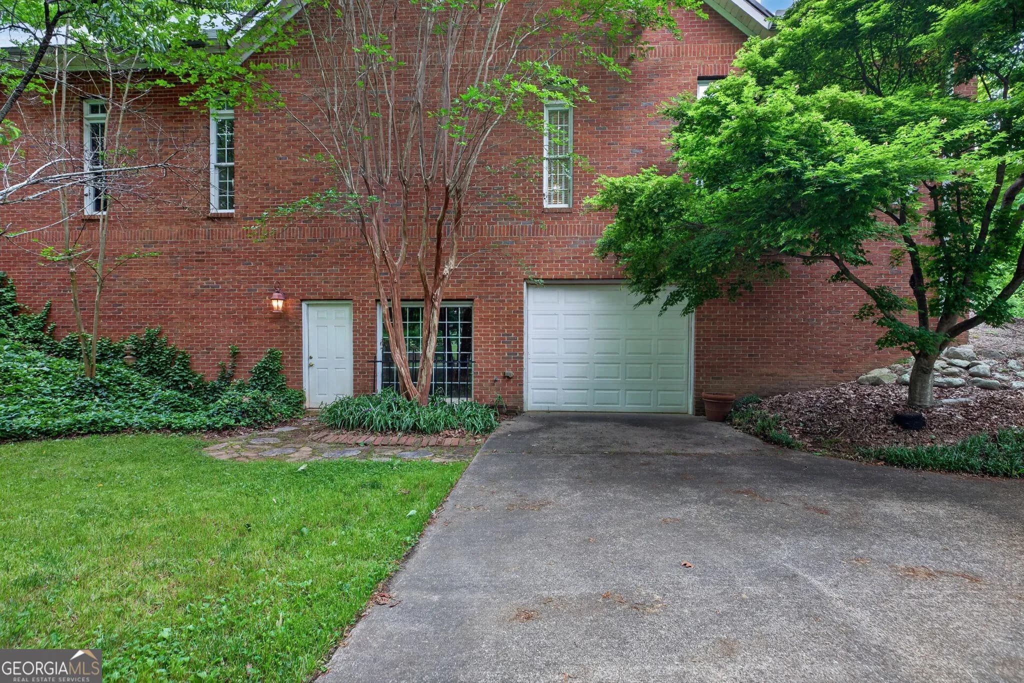 110 Greystone Dr — photo 27 of 40
