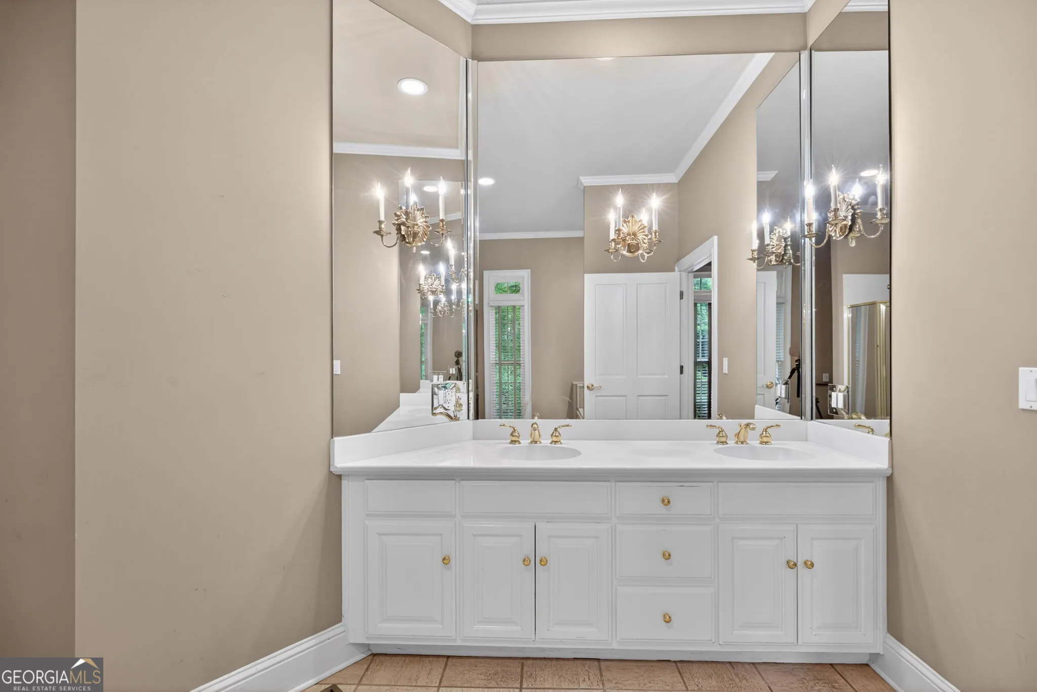 110 Greystone Dr — photo 19 of 40