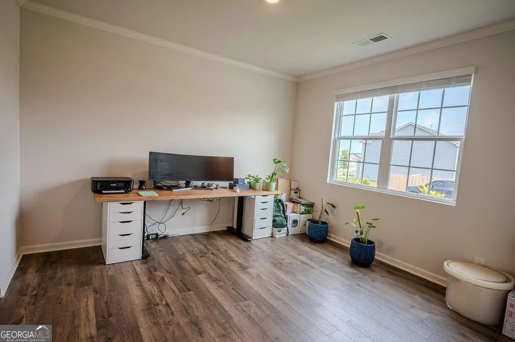 6827 Chataran Dr — photo 3 of 26