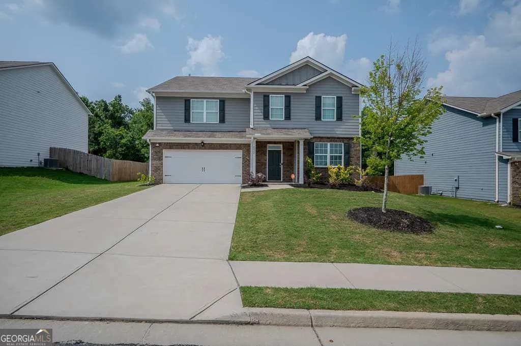 6827 Chataran Dr, Lithia Springs