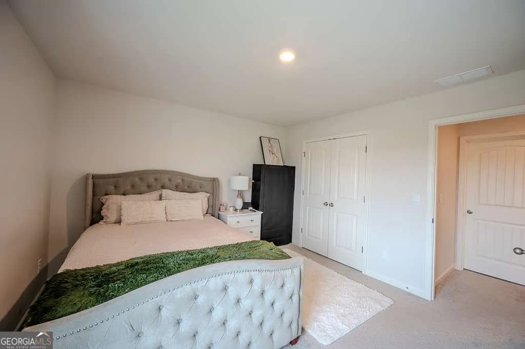 6827 Chataran Dr — photo 8 of 26