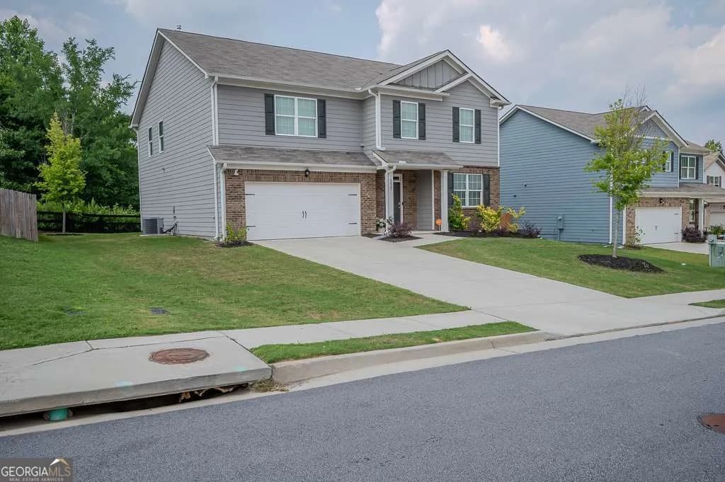 6827 Chataran Dr — photo 2 of 26