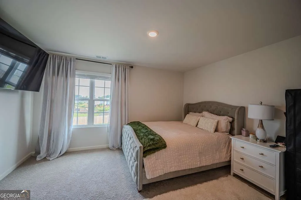 6827 Chataran Dr — photo 7 of 26