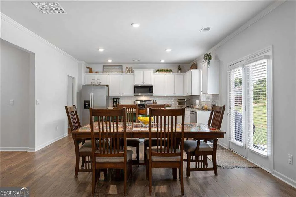 271 Highgrove Way — photo 7 of 39