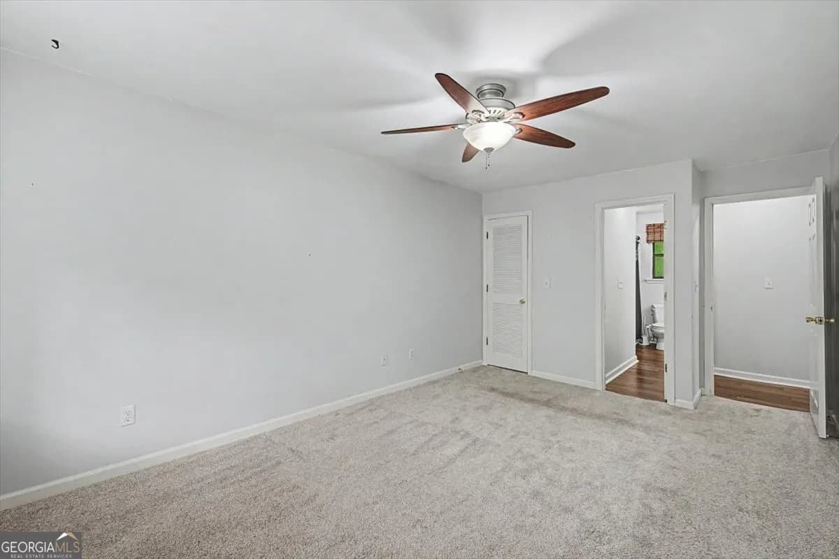 251 Paces Lakes Dr — photo 10 of 44