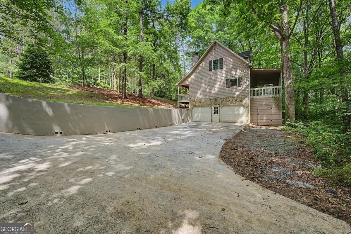 251 Paces Lakes Dr — photo 2 of 44