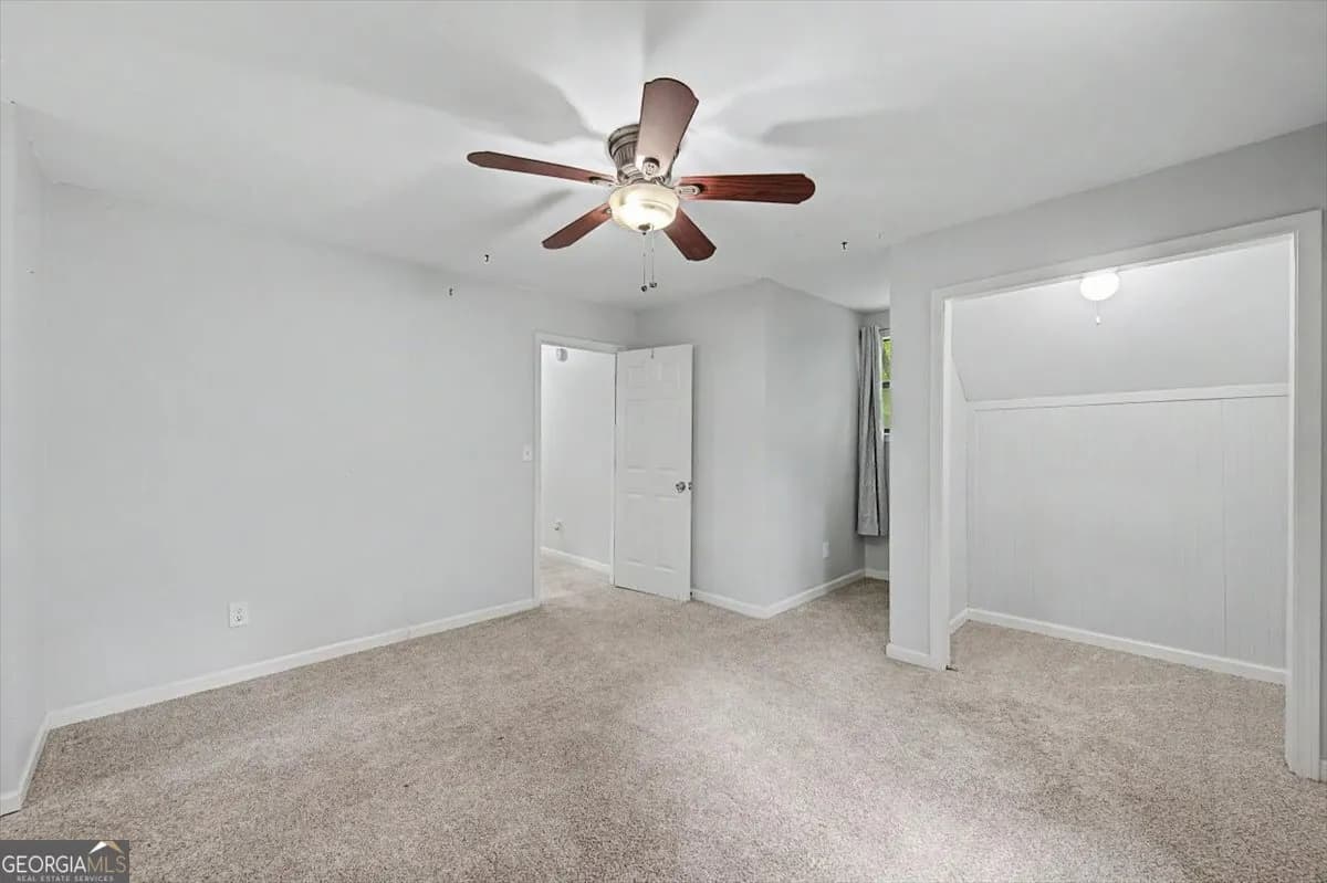 251 Paces Lakes Dr — photo 17 of 44