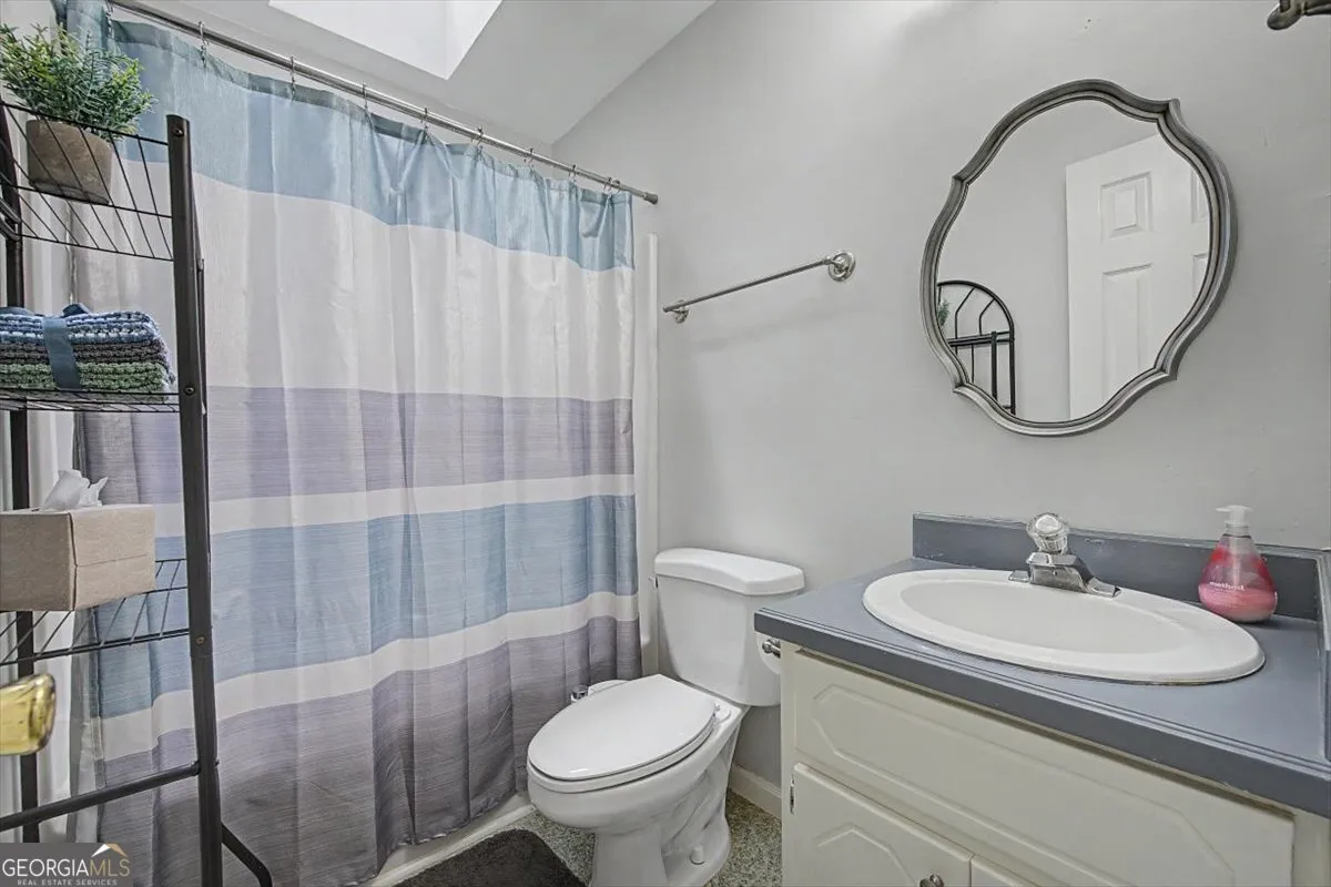 251 Paces Lakes Dr — photo 16 of 44