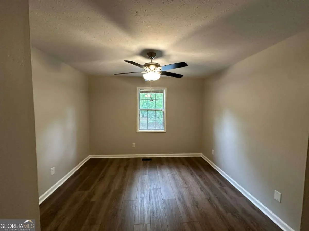 6717 Lakewood Dr — photo 9 of 21
