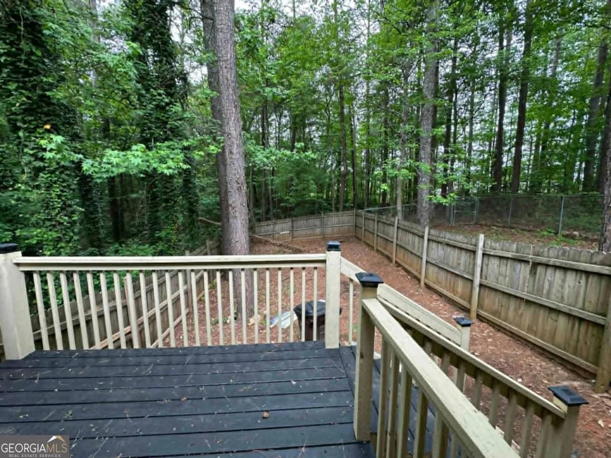 6717 Lakewood Dr — photo 4 of 21