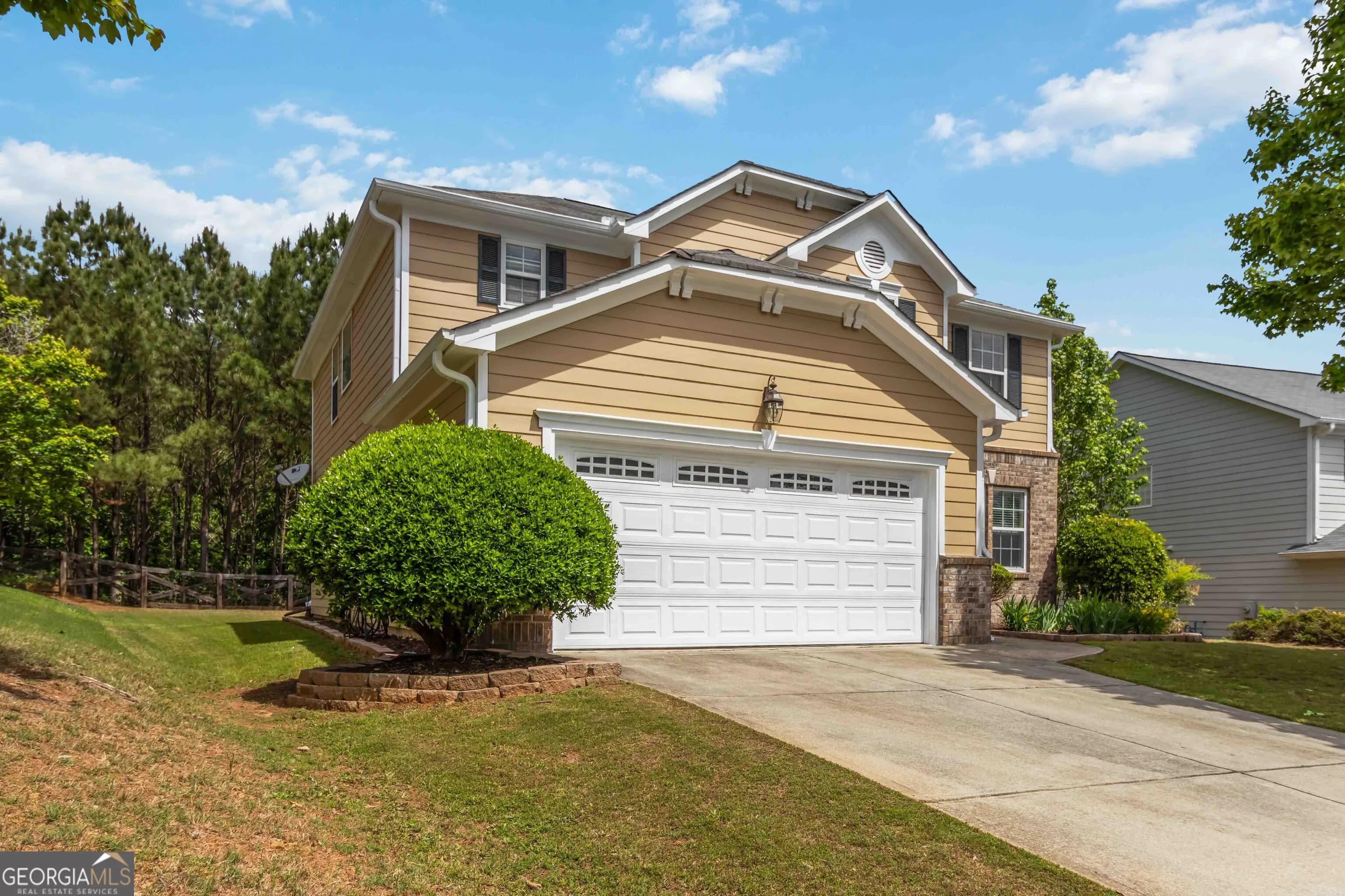 2050 Rolling Rock Ct — photo 2 of 28