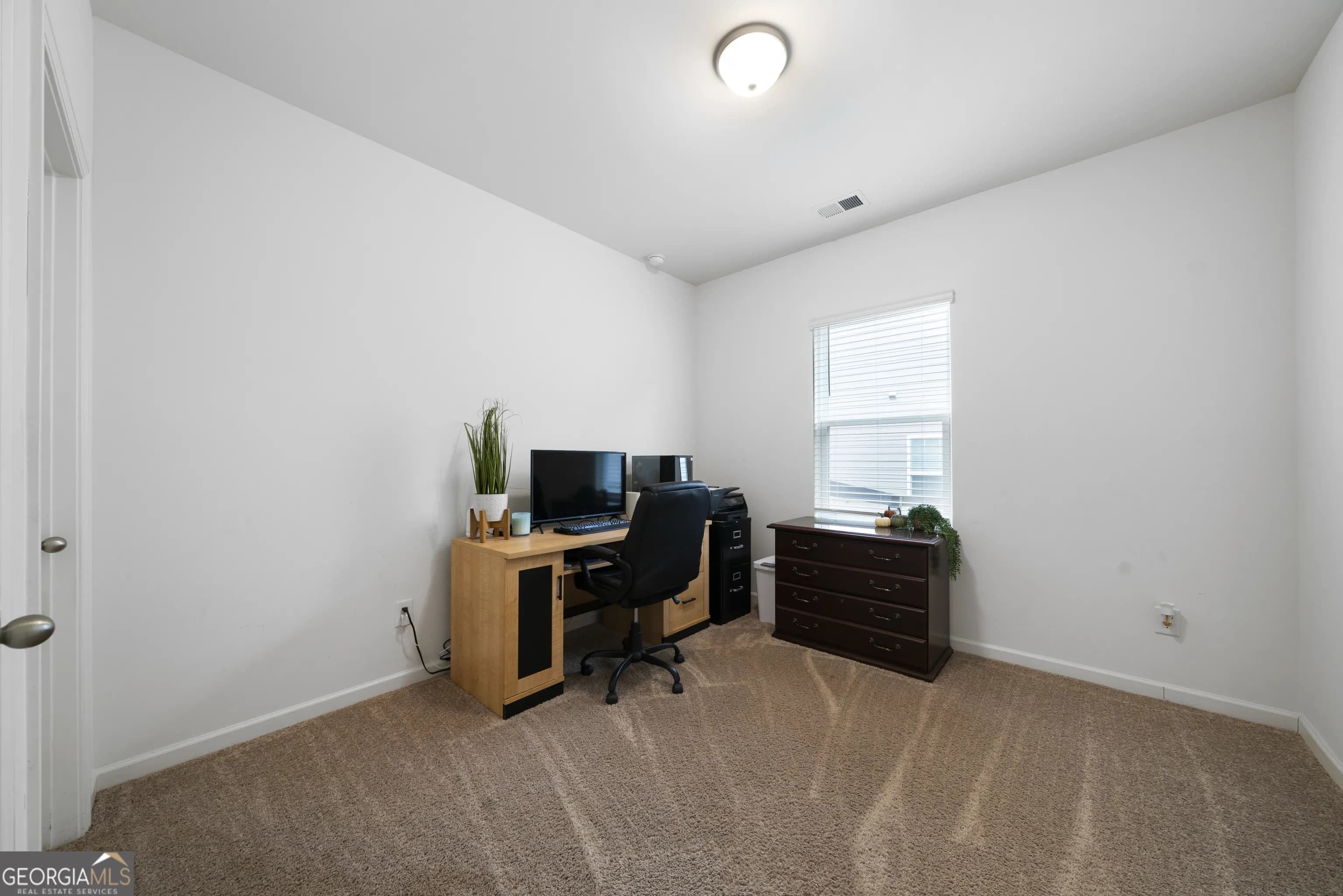 145 Meriwether Ln — photo 10 of 22