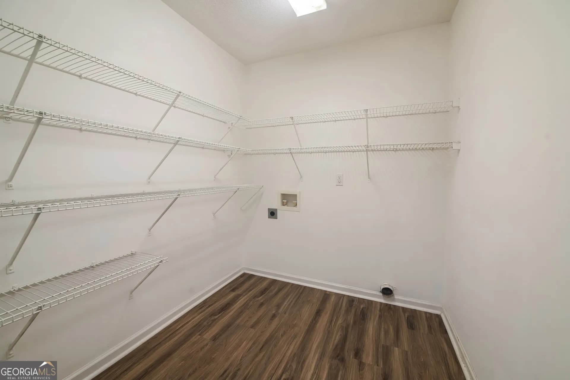 165 Jasmine Way — photo 4 of 22