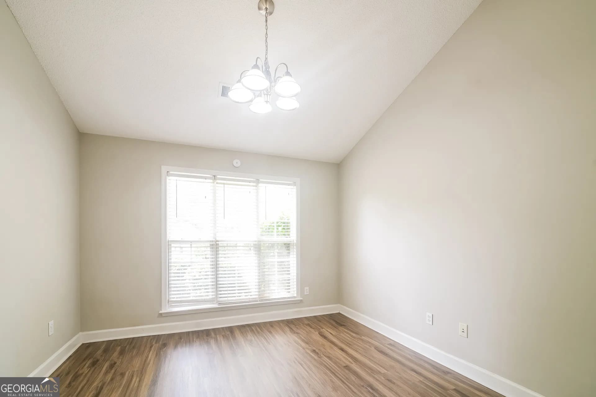165 Jasmine Way — photo 17 of 22