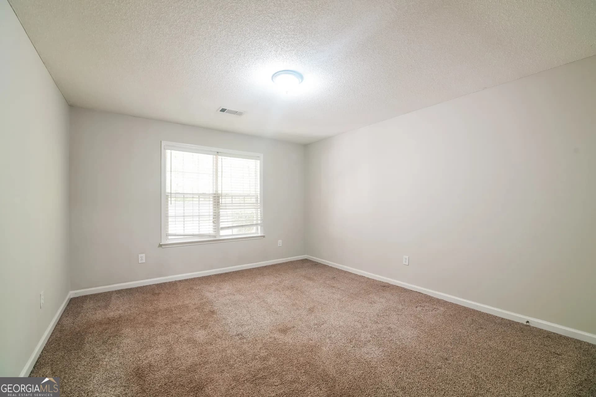 165 Jasmine Way — photo 8 of 22