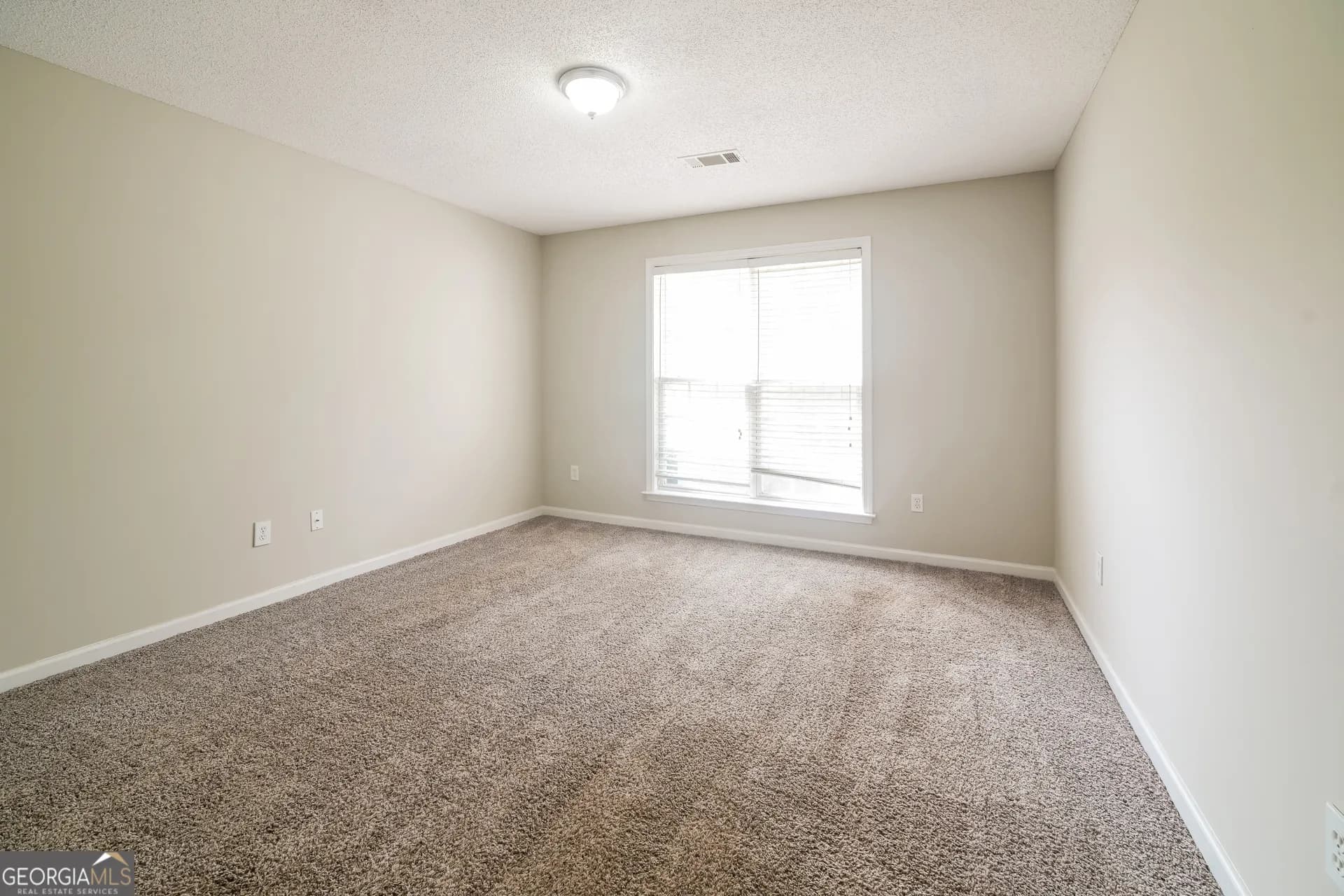 165 Jasmine Way — photo 6 of 22
