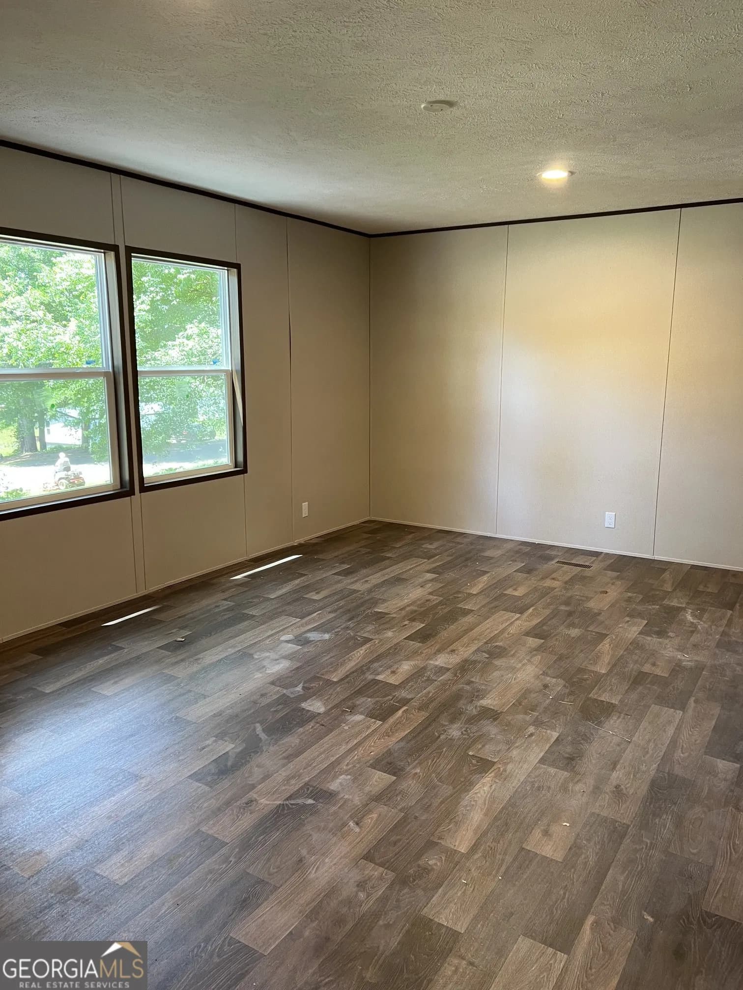 45 Garden Ridge Dr — photo 3 of 7