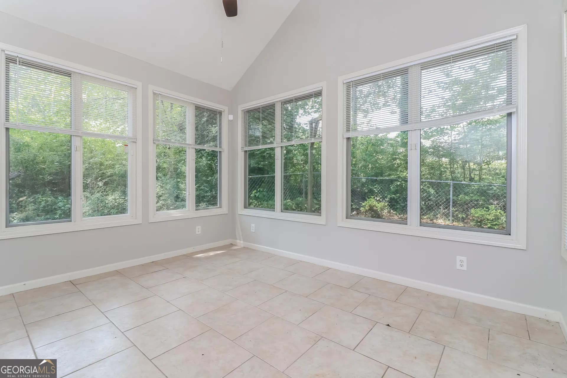 21 Willow Bend Dr — photo 11 of 23