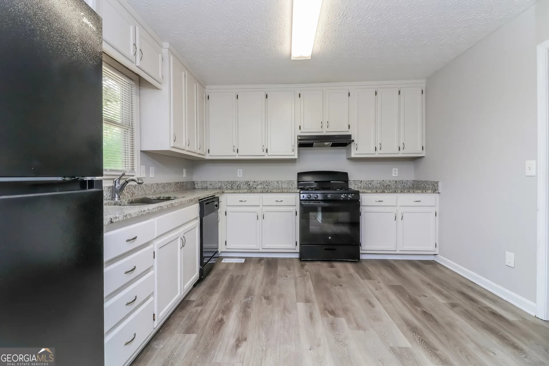 21 Willow Bend Dr — photo 3 of 23