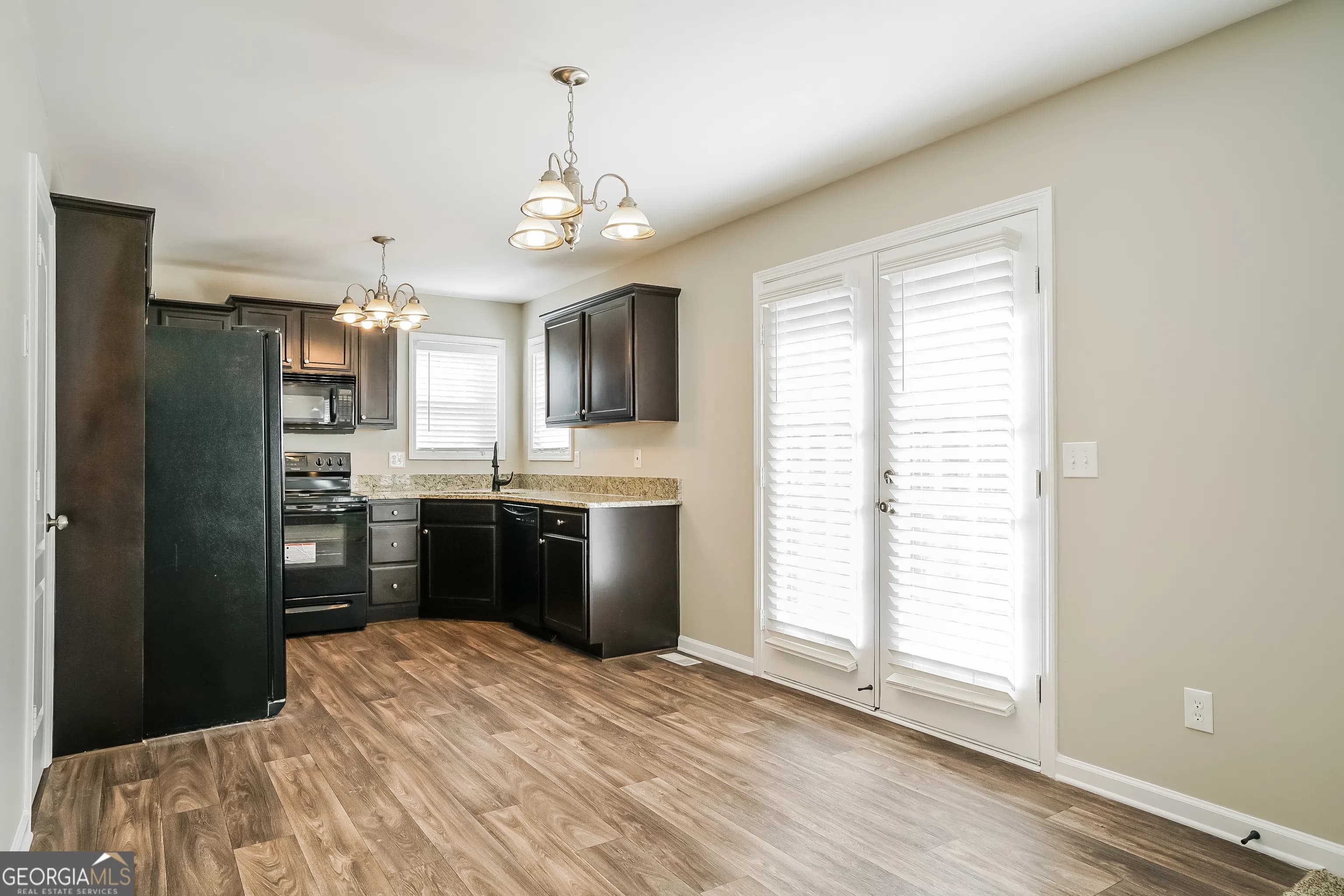 9450 Pebble Creek Ct — photo 10 of 15