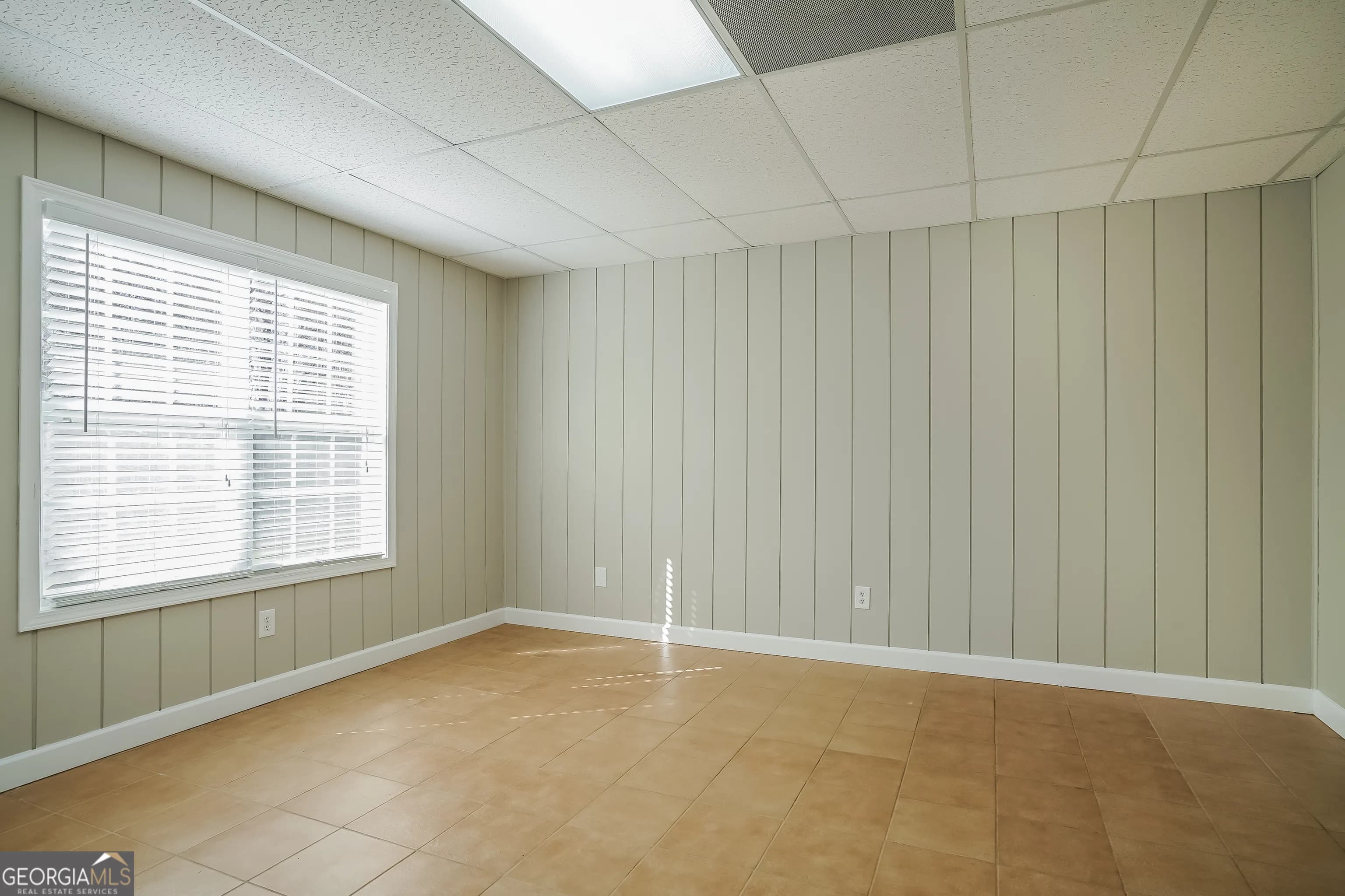 9450 Pebble Creek Ct — photo 13 of 15