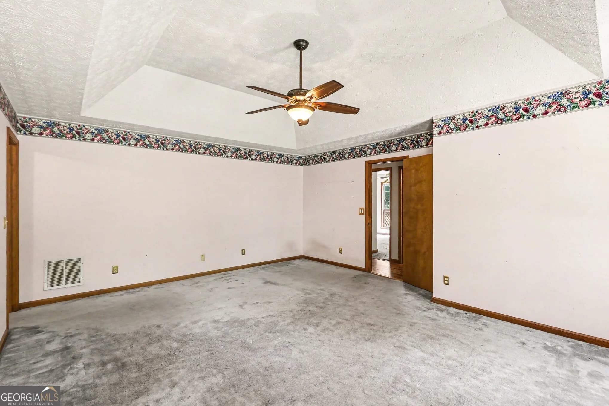 5613 Yeager Ridge Dr — photo 8 of 31