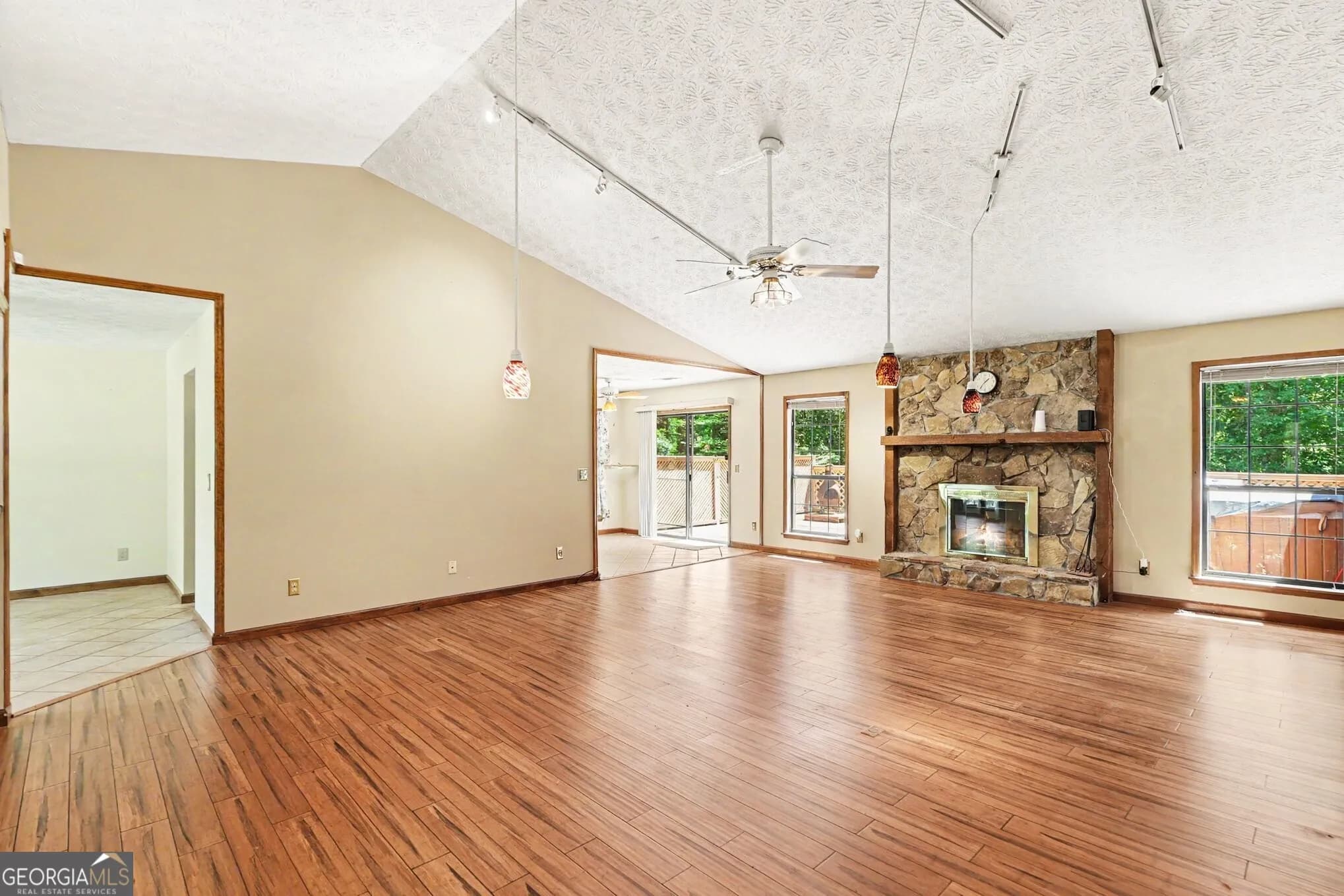 5613 Yeager Ridge Dr — photo 13 of 31