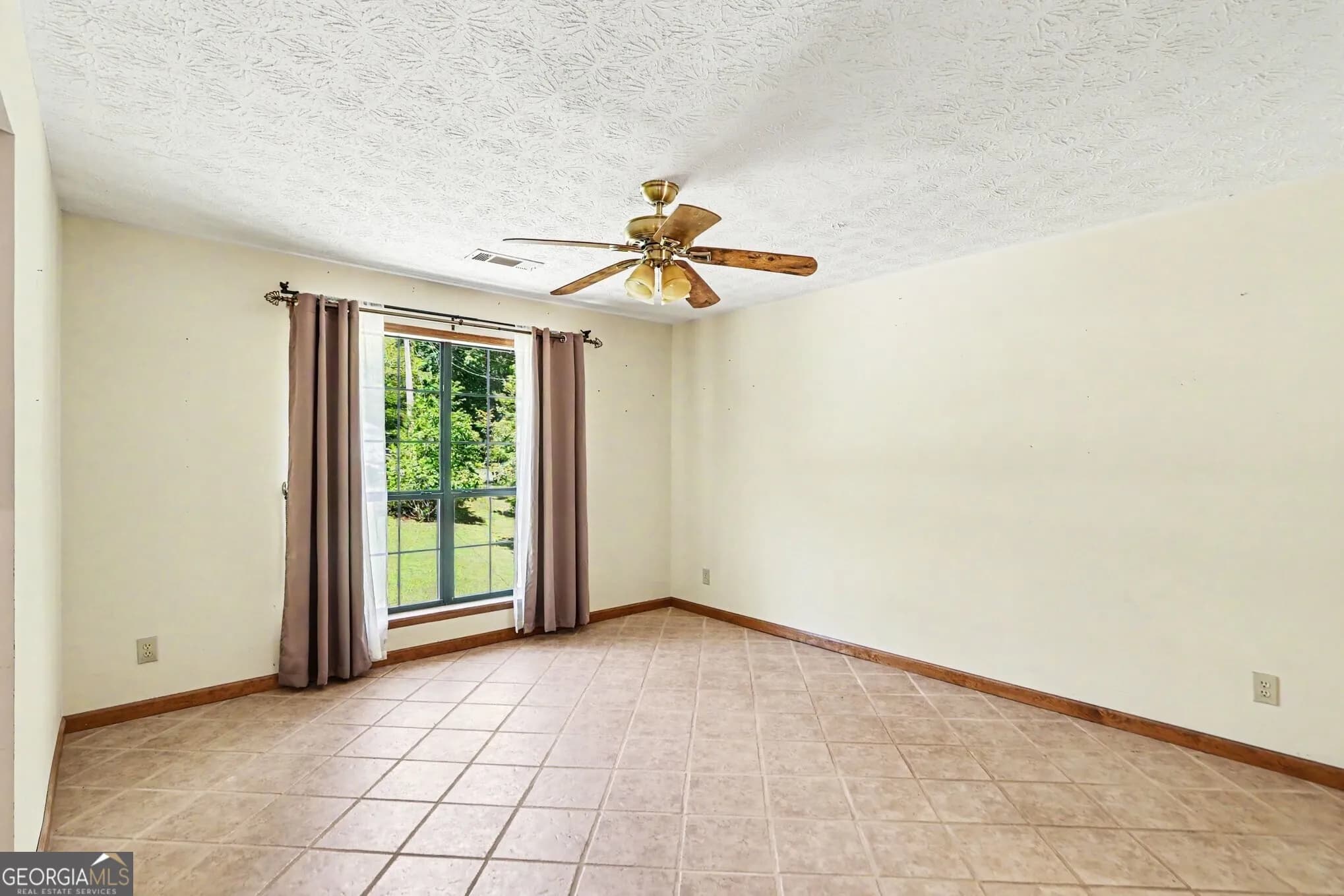 5613 Yeager Ridge Dr — photo 5 of 31
