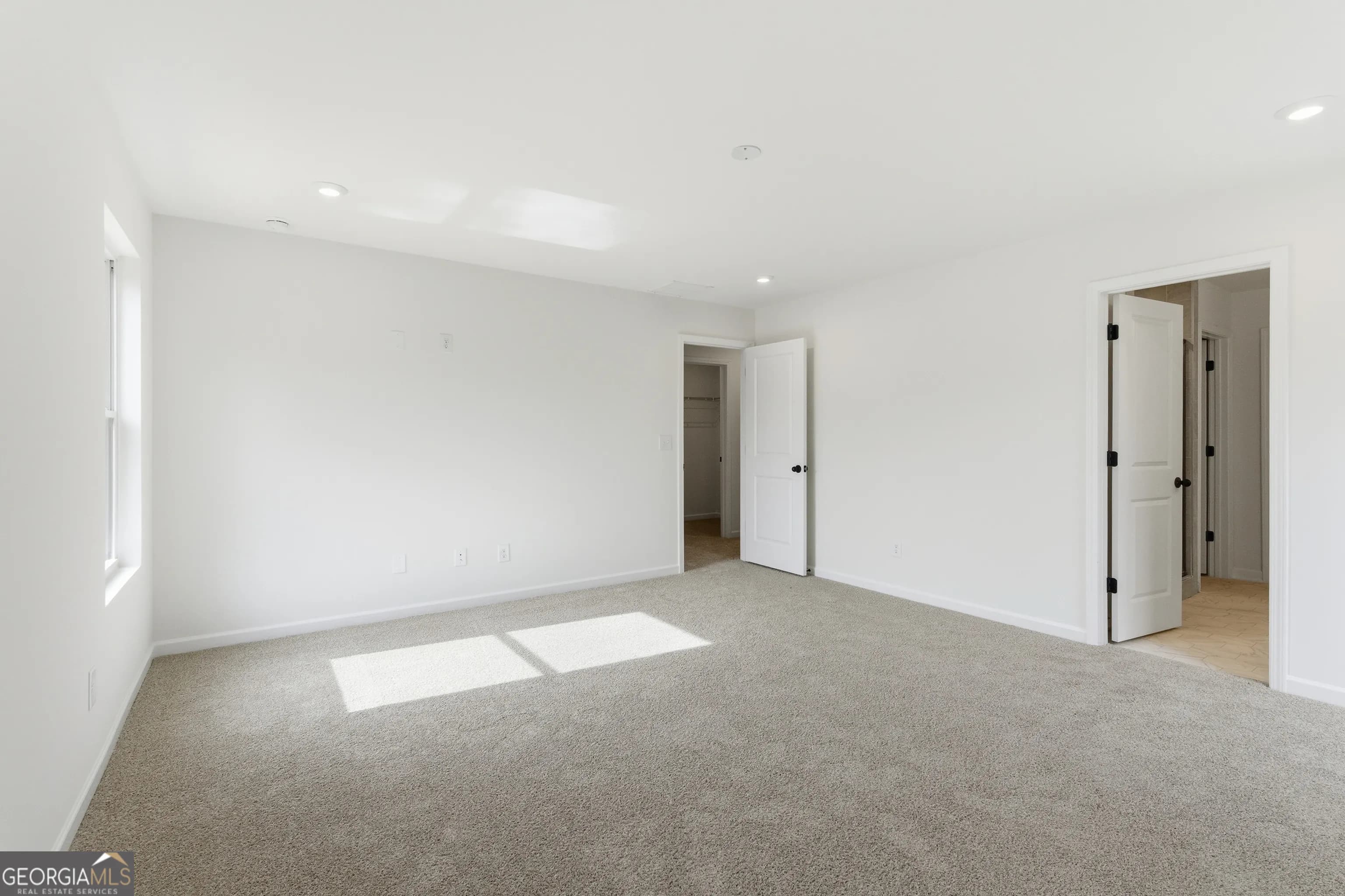 105 Everwood Ct — photo 4 of 21