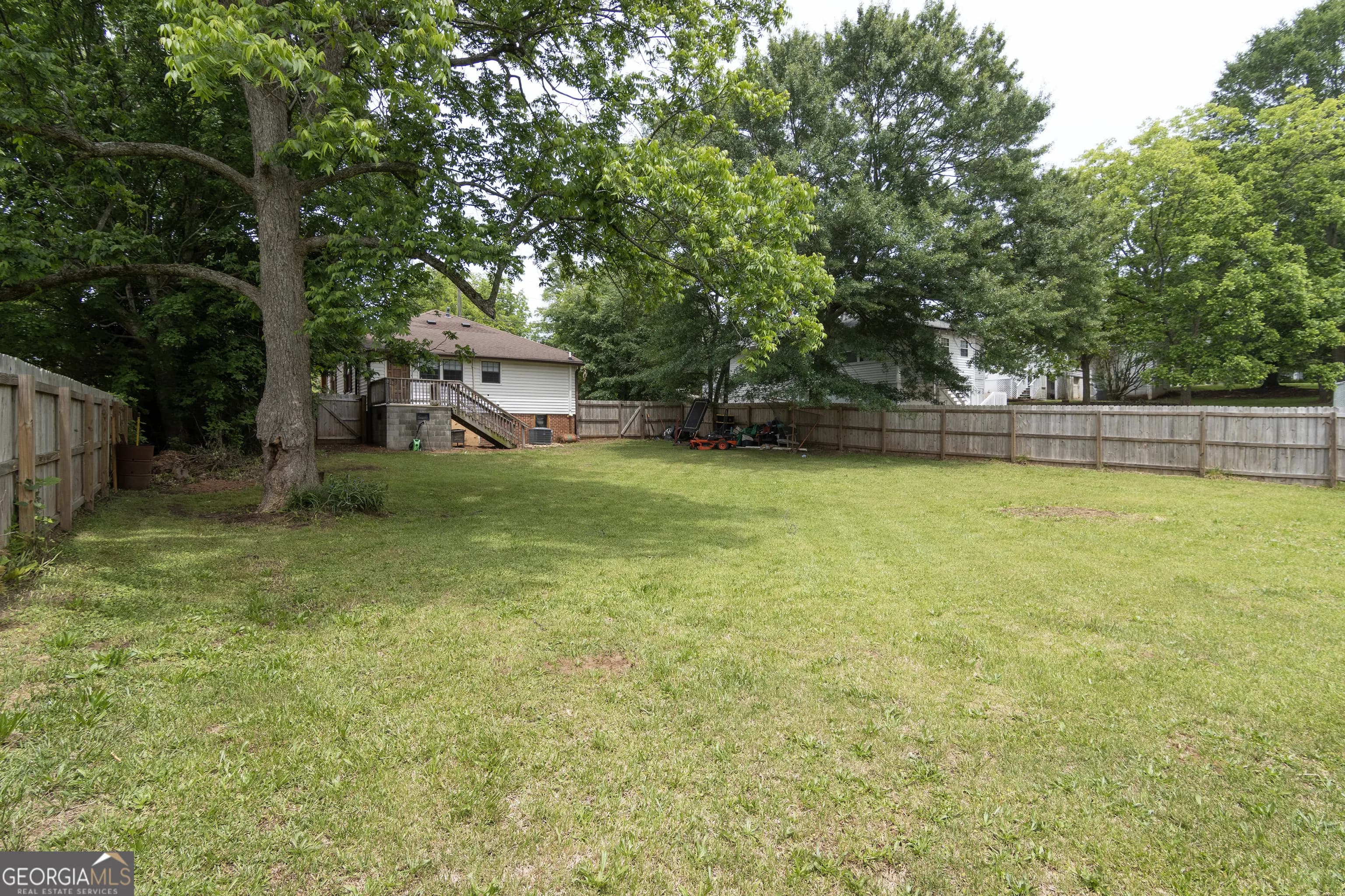 119 Harmon Ave — photo 41 of 41