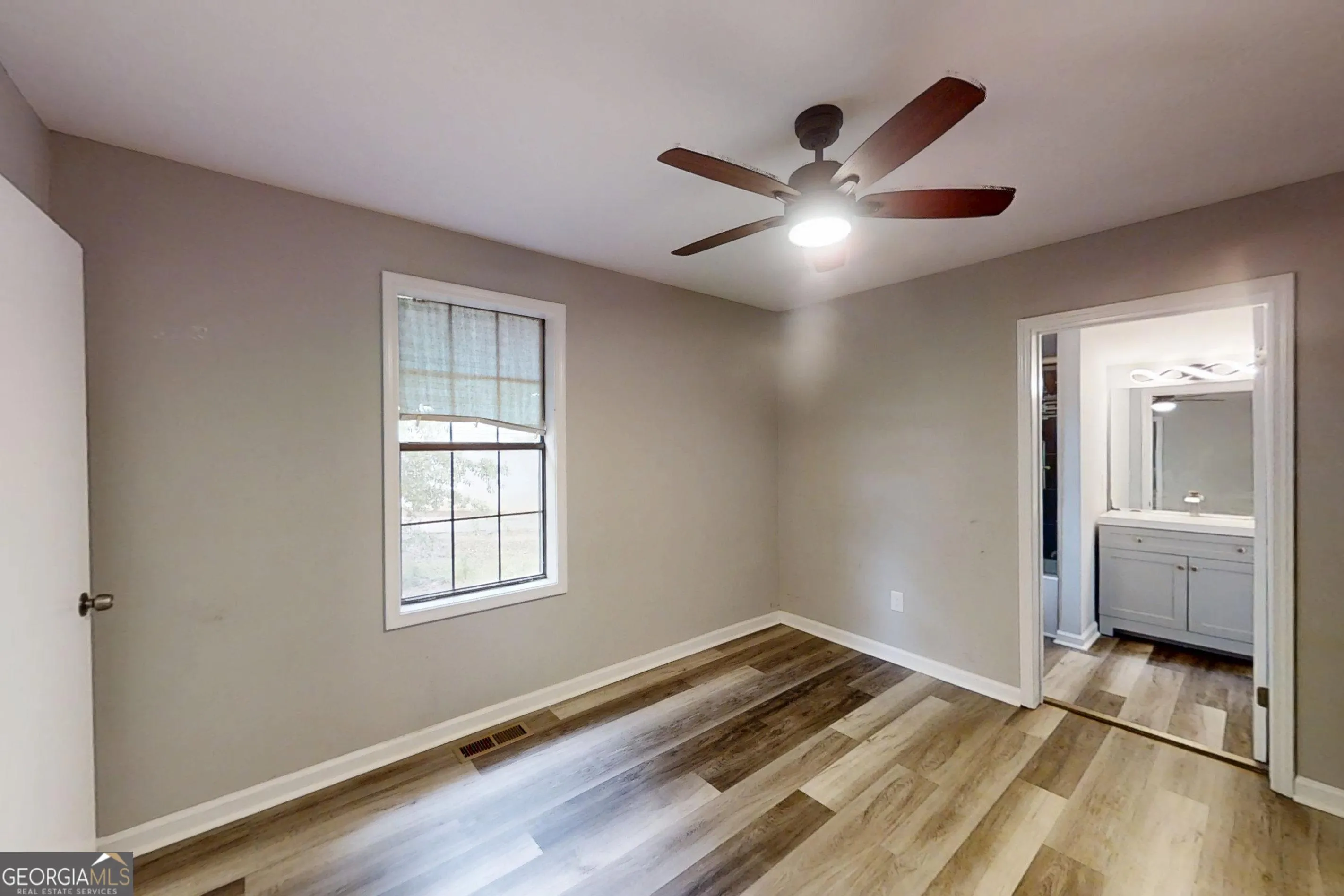 119 Harmon Ave — photo 15 of 41