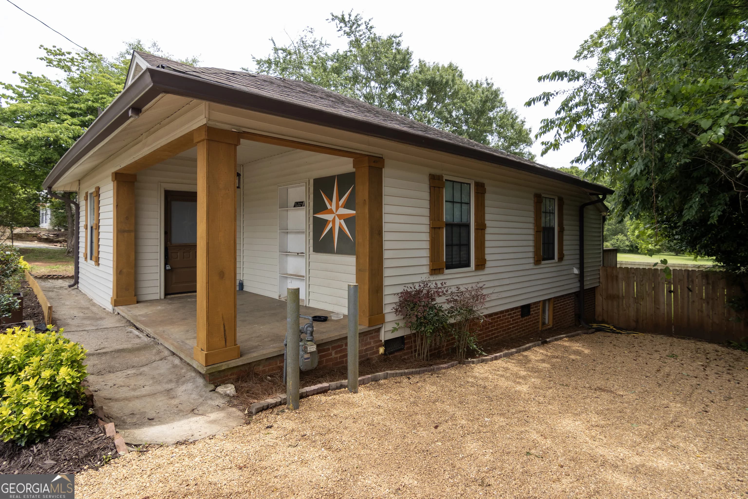119 Harmon Ave — photo 8 of 41