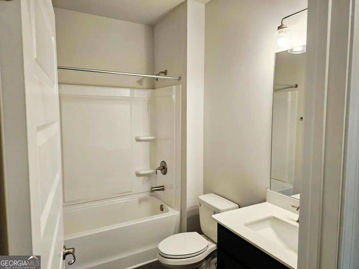 216 Rhett Dr — photo 2 of 11