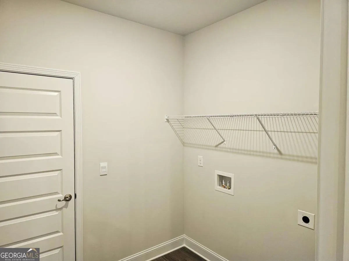 216 Rhett Dr — photo 5 of 11