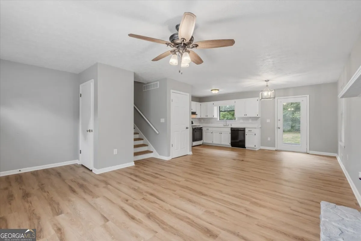 40 Hickory Ln — photo 28 of 33