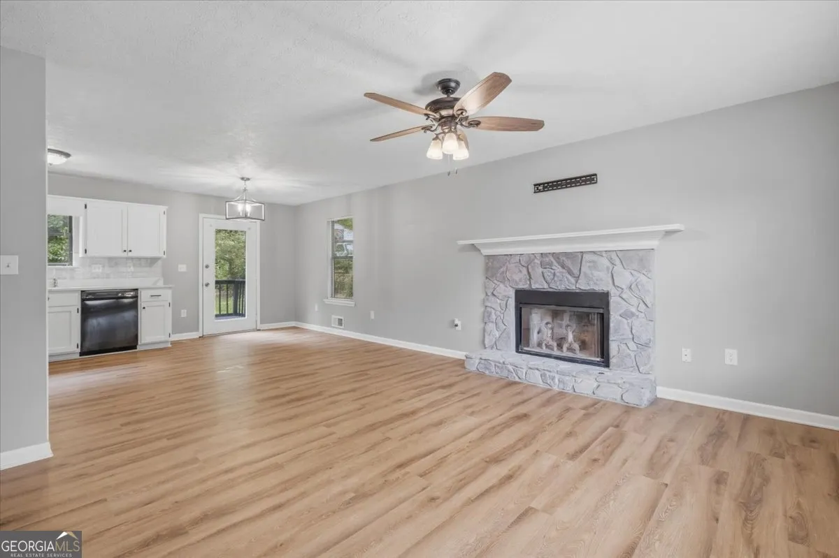 40 Hickory Ln — photo 24 of 33