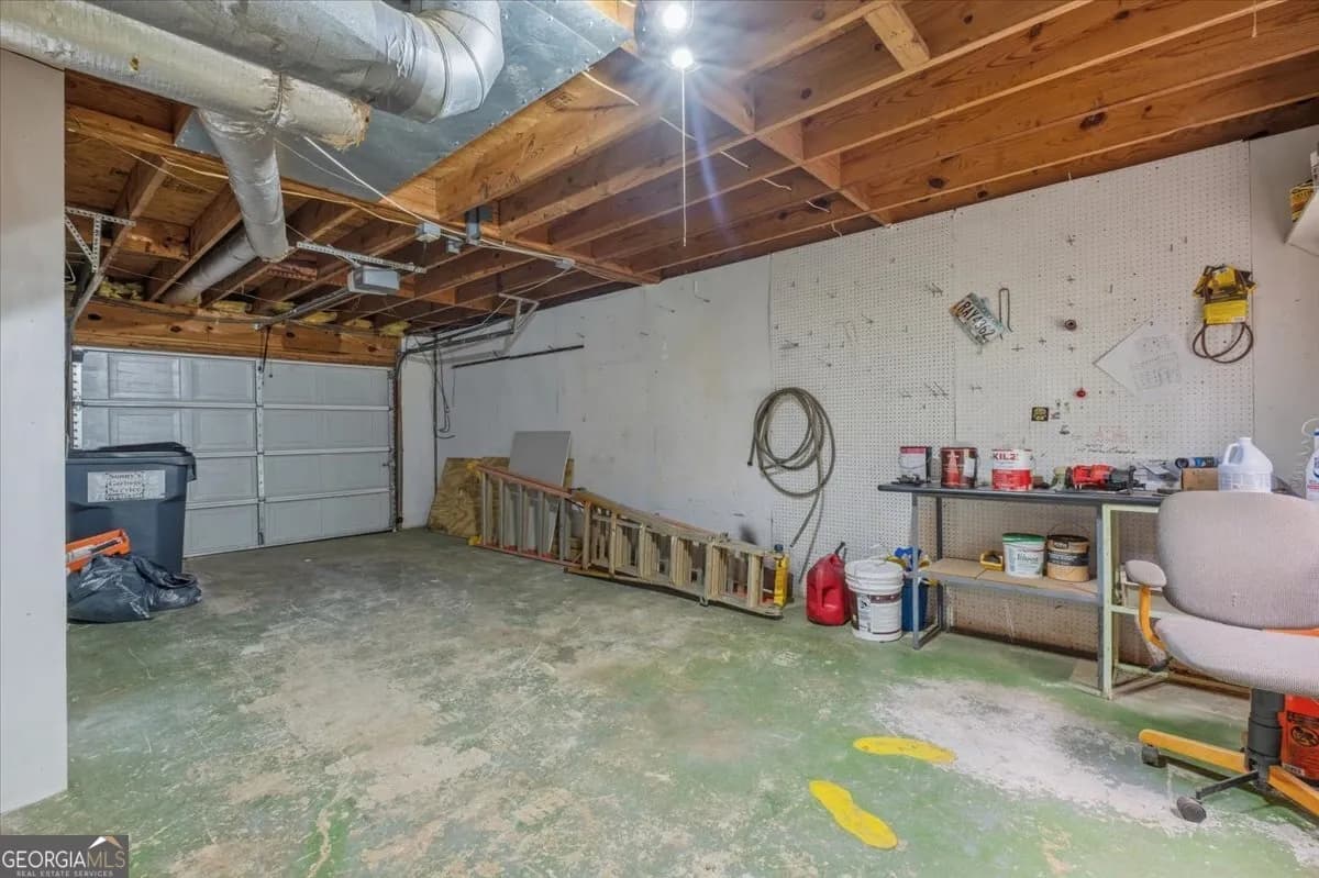 40 Hickory Ln — photo 17 of 33