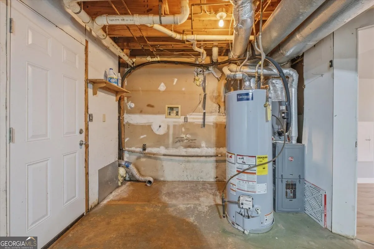 40 Hickory Ln — photo 16 of 33
