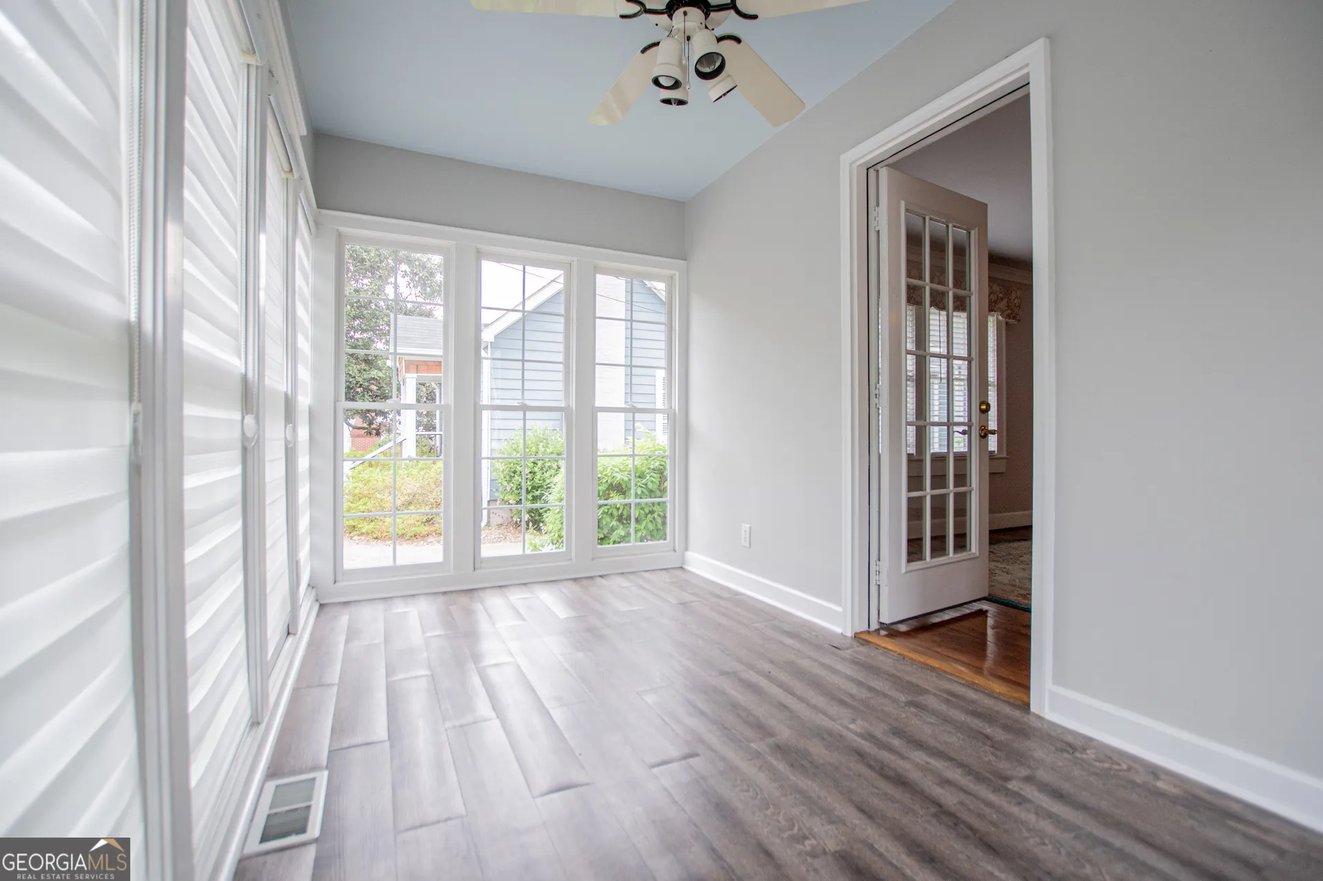 142 Oak Ave — photo 6 of 15