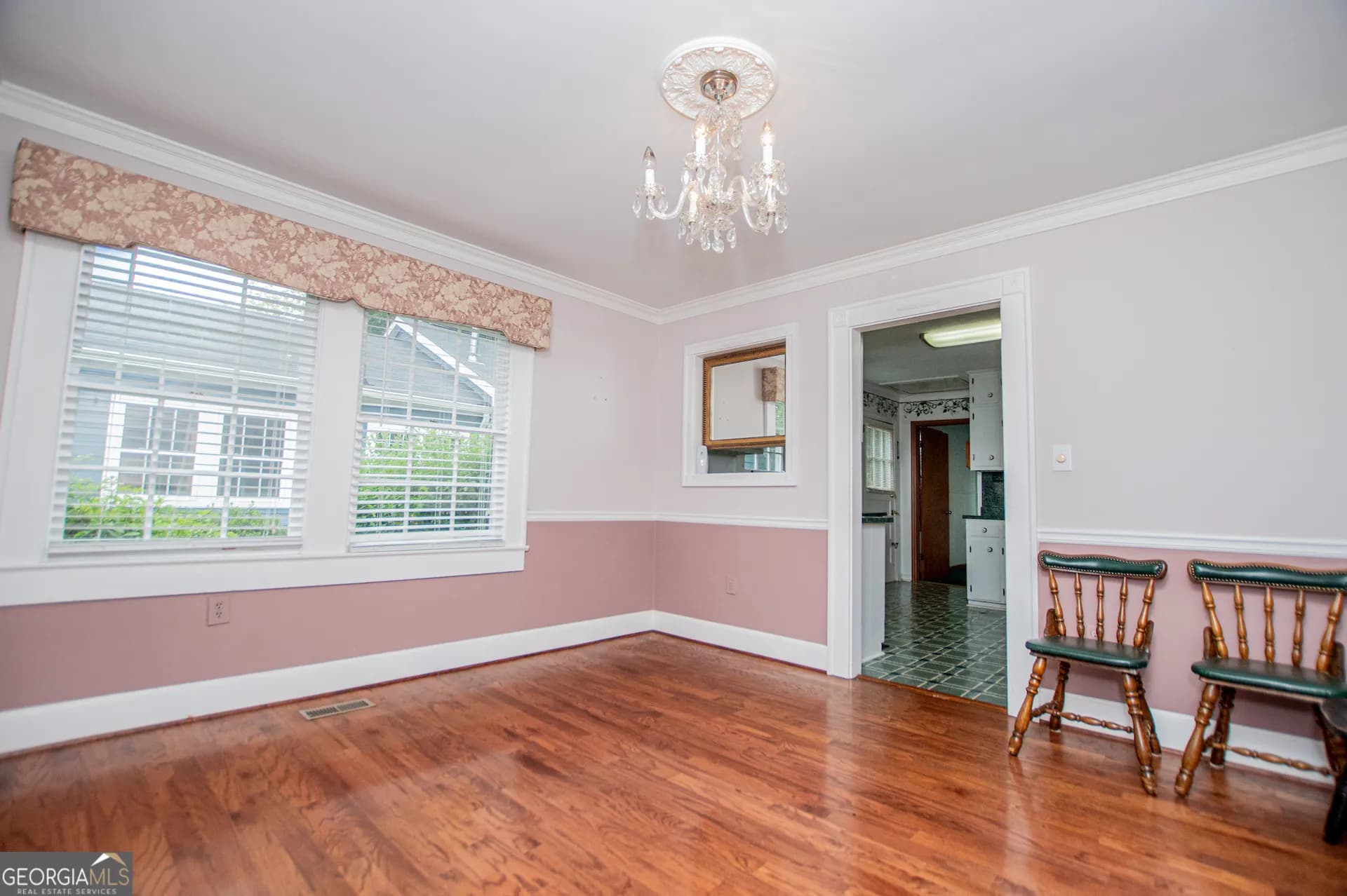 142 Oak Ave — photo 14 of 15