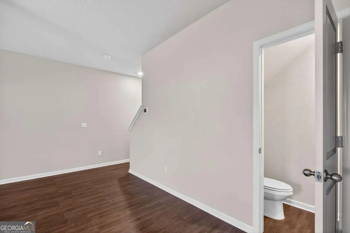 1003 Nandina Ct — photo 4 of 54