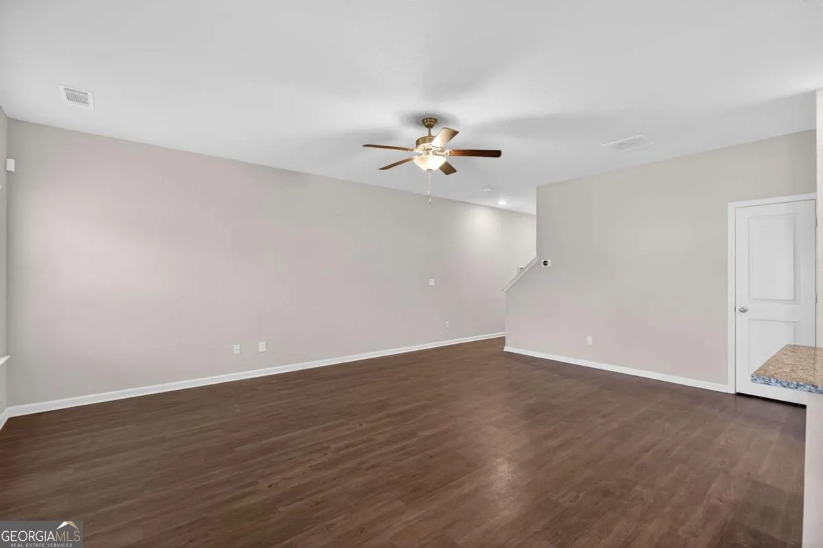 1003 Nandina Ct — photo 13 of 54