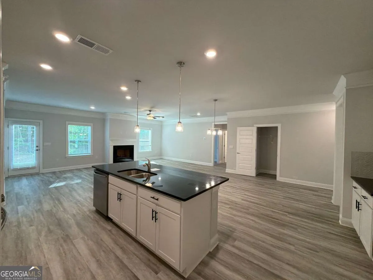 3340 Trevi Trl — photo 4 of 35