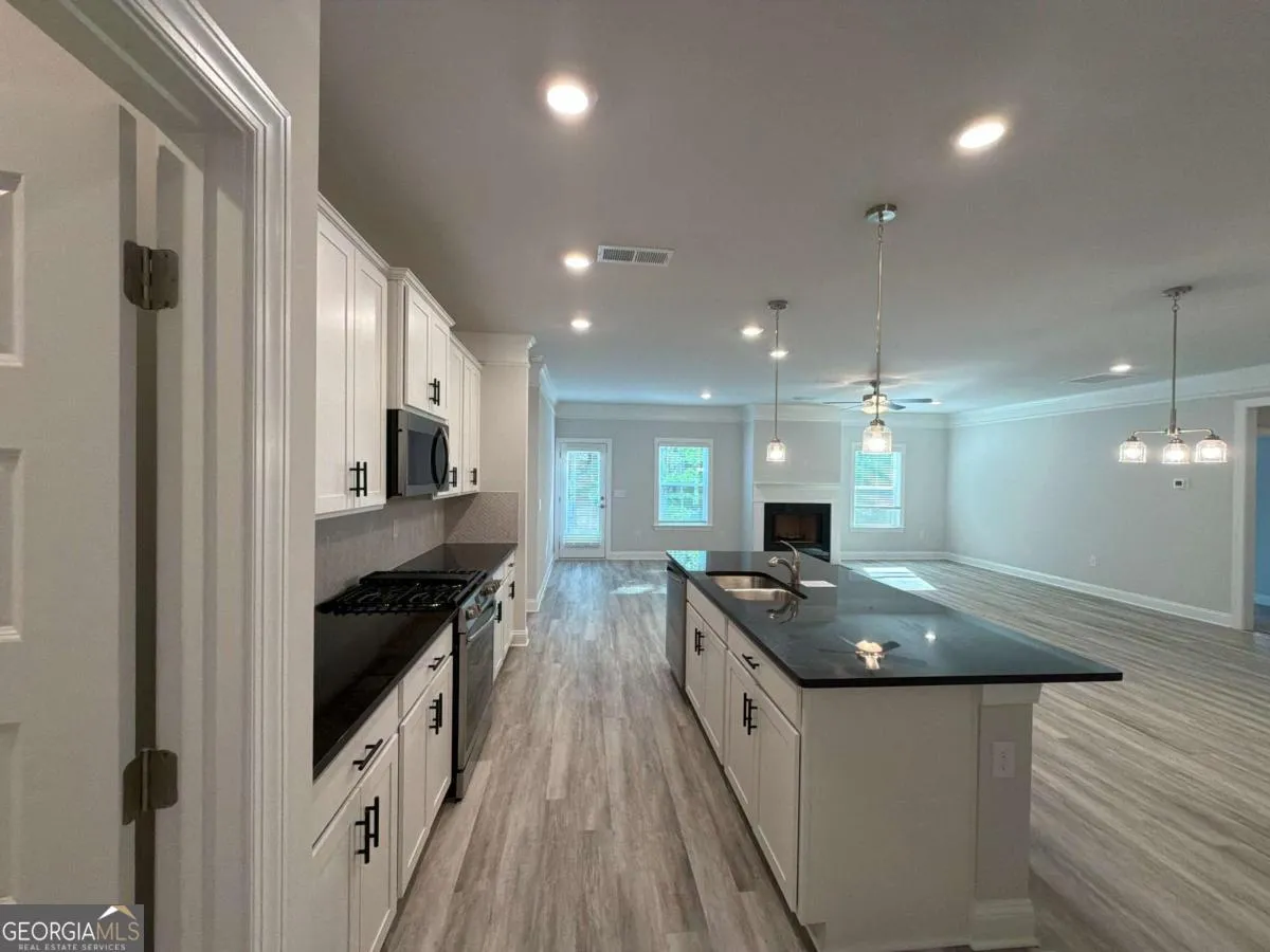 3340 Trevi Trl — photo 5 of 35